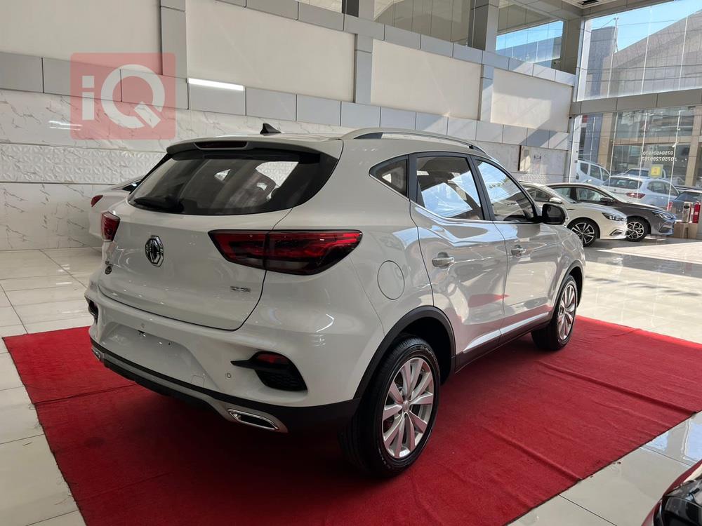 MG ZS